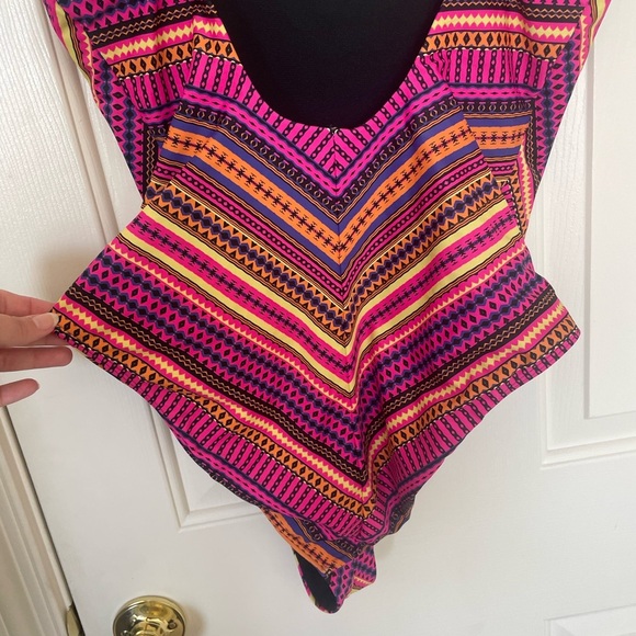 Hurley surf UPF 50+ cheeky high cut one piece swimsuit colorful stripes | XL - Picture 6 of 8